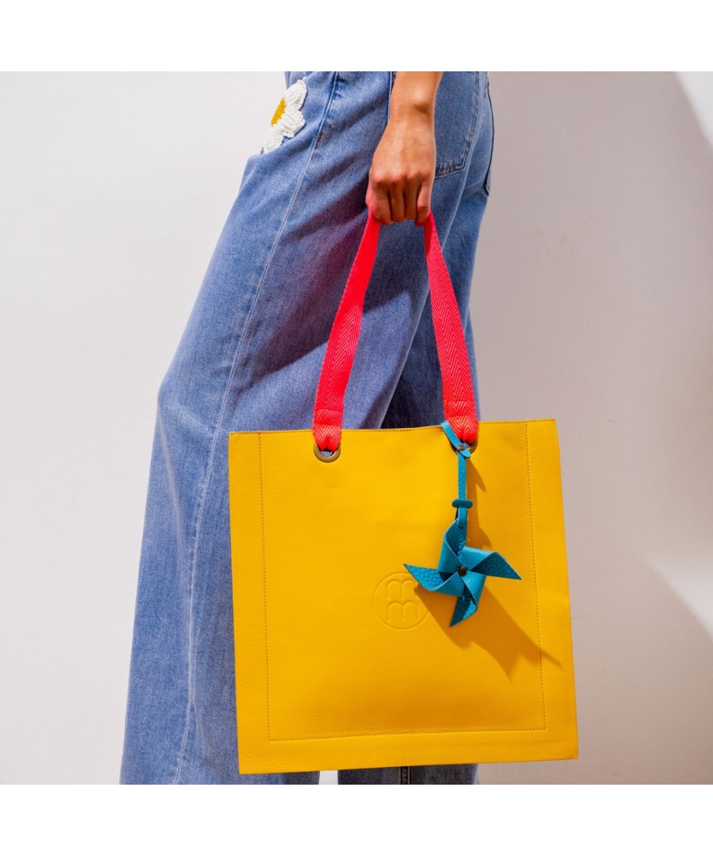 Bolso cuadrado de piel con asas flúor