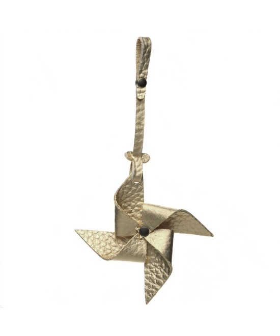Charm de piel con forma de molinillo de viento