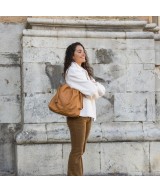 Bolso con asas de mano y correa para colgar