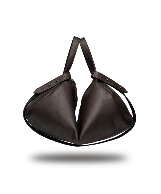 Bolso bandolera unisex de piel con asas  y correa  para cruzar en bandolera. 
