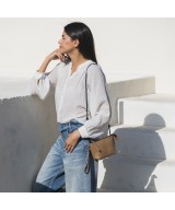 Bolso pequeño de piel color camel
