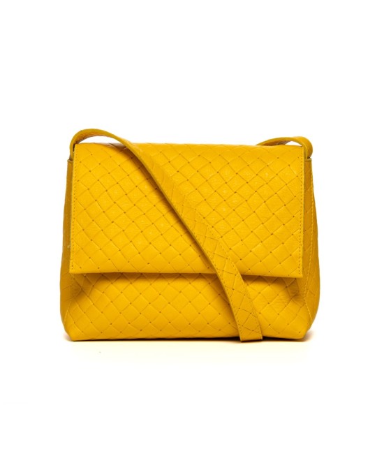 Bag with flap to hang on the shoulder