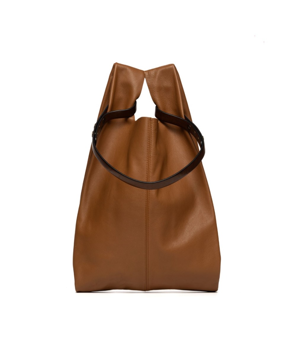 Bolso de piel suave y ligero con correa regulable que imita a las bolsas de plastico del supermercado