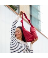 Soft and light leather bag to hang on the shoulde