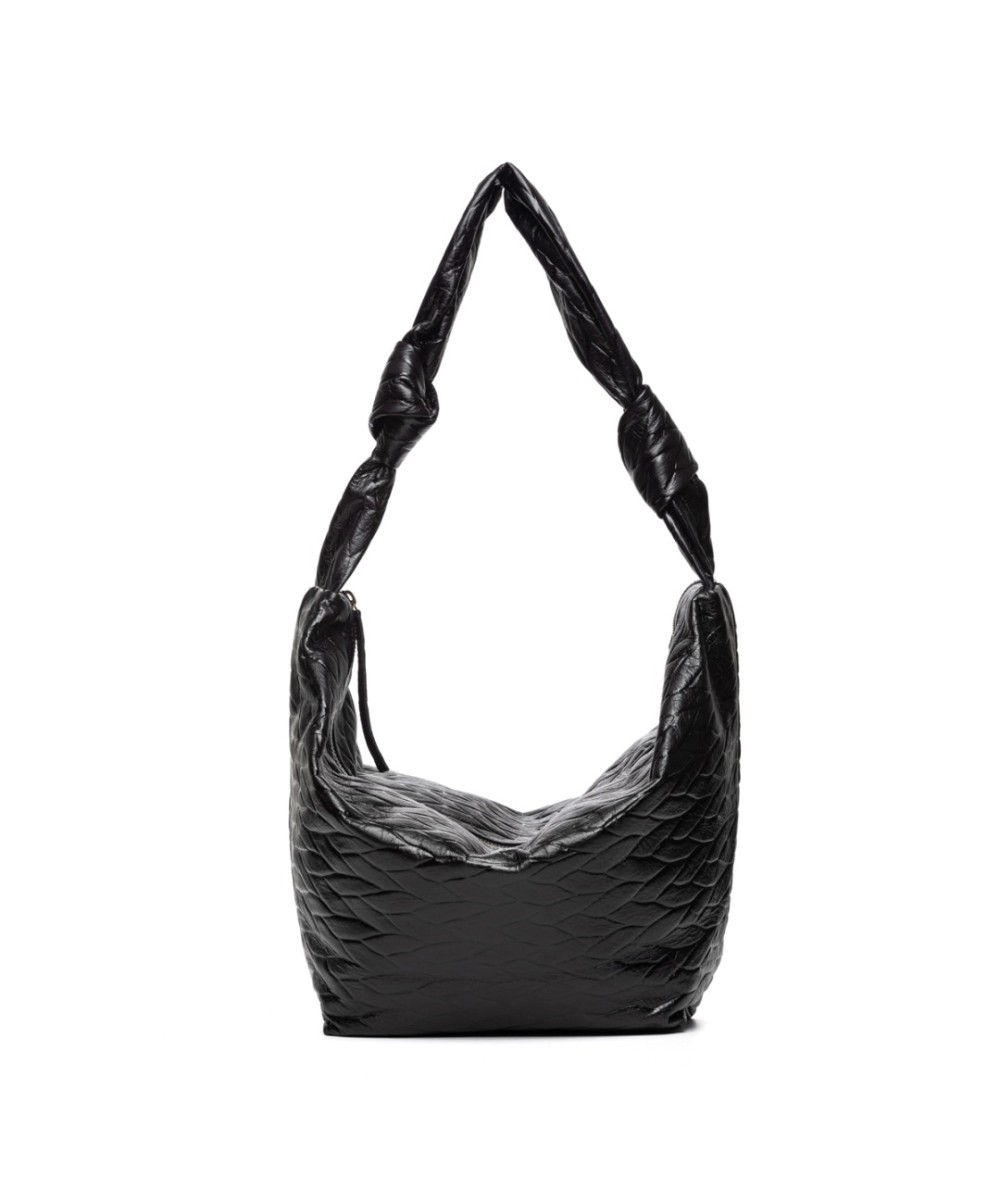 Soft and light leather bag to hang on the shoulde