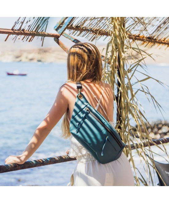 Riñonera grande tipo mochila para cruzar a la espalda. Unisex