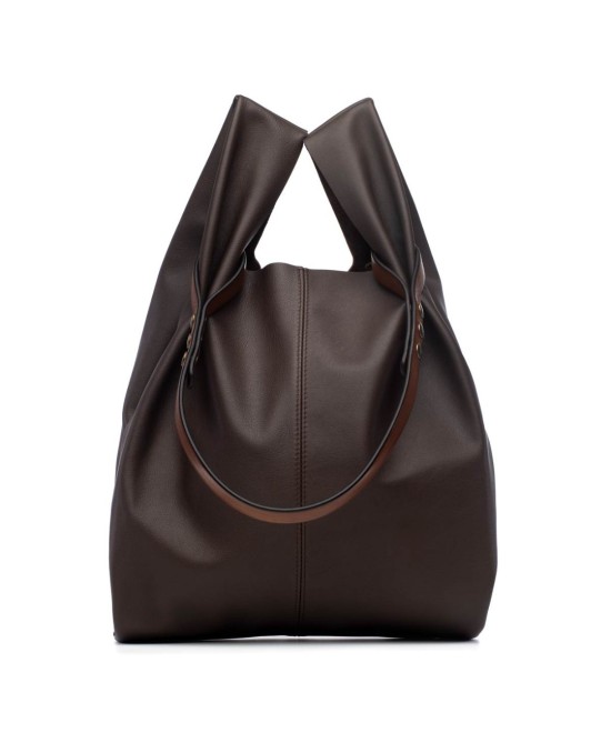 Bolso de piel suave y ligero con correa regulable que imita a las bolsas de plastico del supermercado