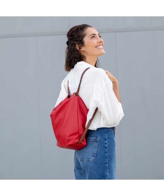 Bolso mochila color rojo
